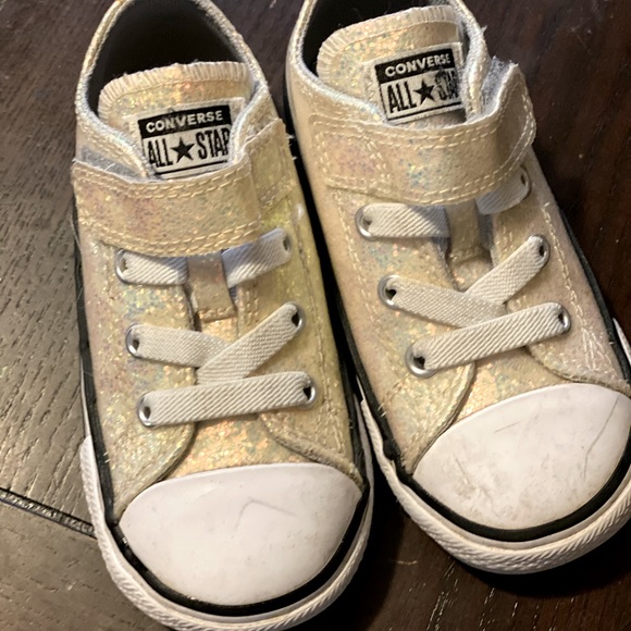 Toddler Girls Iridescent Sparkle Converse - Picture 1 of 5